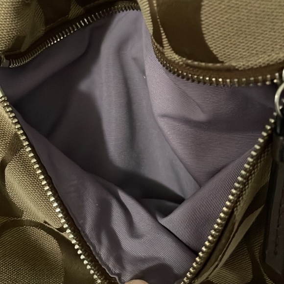 Coach !! - Picture 3 of 8